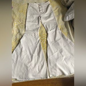 We the Free Just Float On white jeans